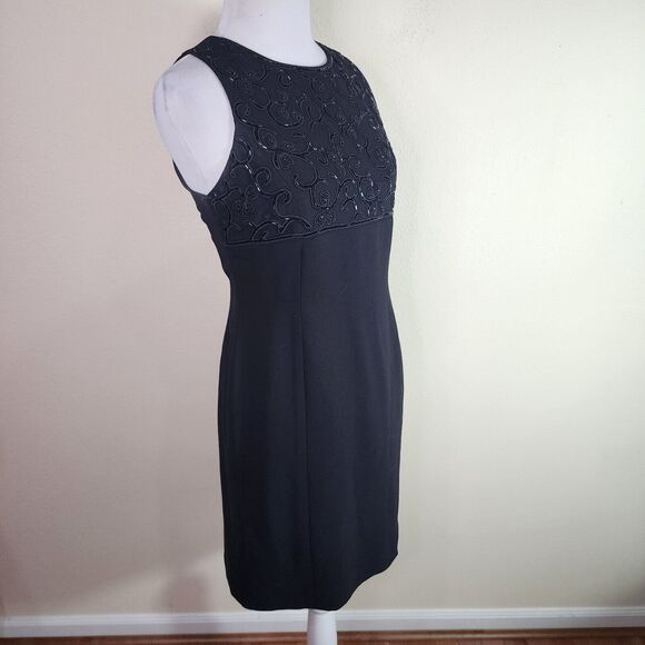 Petite Sophisticate Dress Size 4P Black Sleeveless Sheath Dress Beaded - Picture 3 of 8